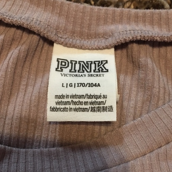 Pink top - Picture 3 of 3